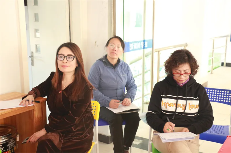 上海市奉贤中等专业学校幼儿保育专业接受实地评估