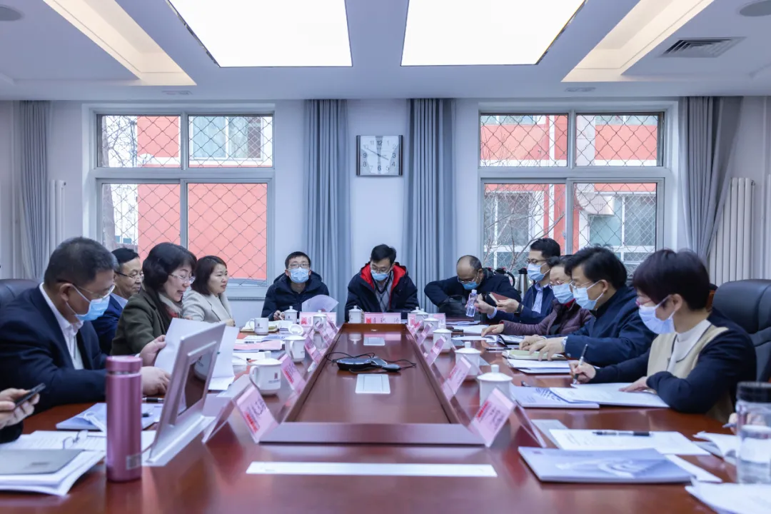 全国人大法工委到北京市工艺美术高级技工学校开展职业教育法修订专题调研