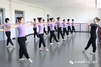 新疆鑫鹏达技工学校2022年招生简章