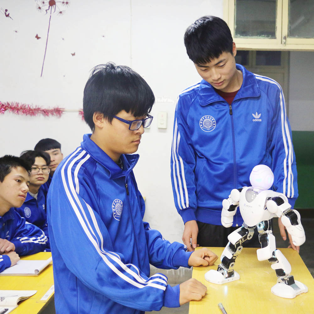 西安华中科技技师学院开设的专业有哪些？