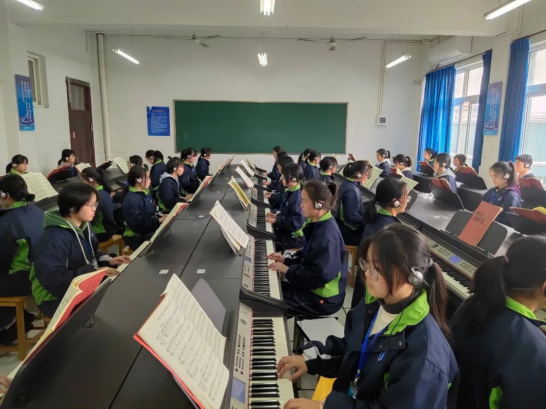 德清县新市职业高级中学2022年招生简章