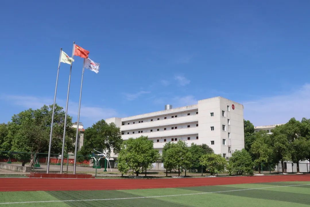 湘潭中专学校：2022湘潭铁路工程学校招生