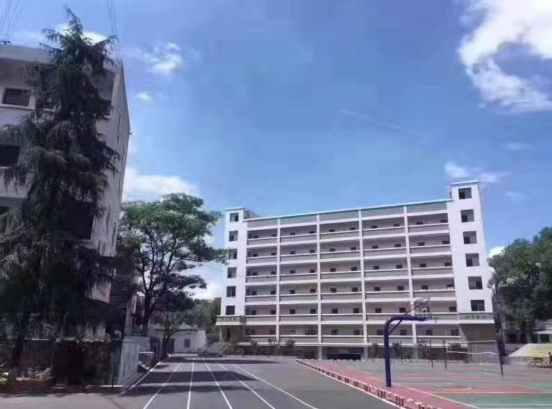 冷水江工业中等专业学校怎么样