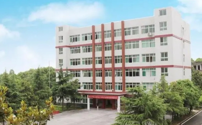 长沙科技工程学校-2023